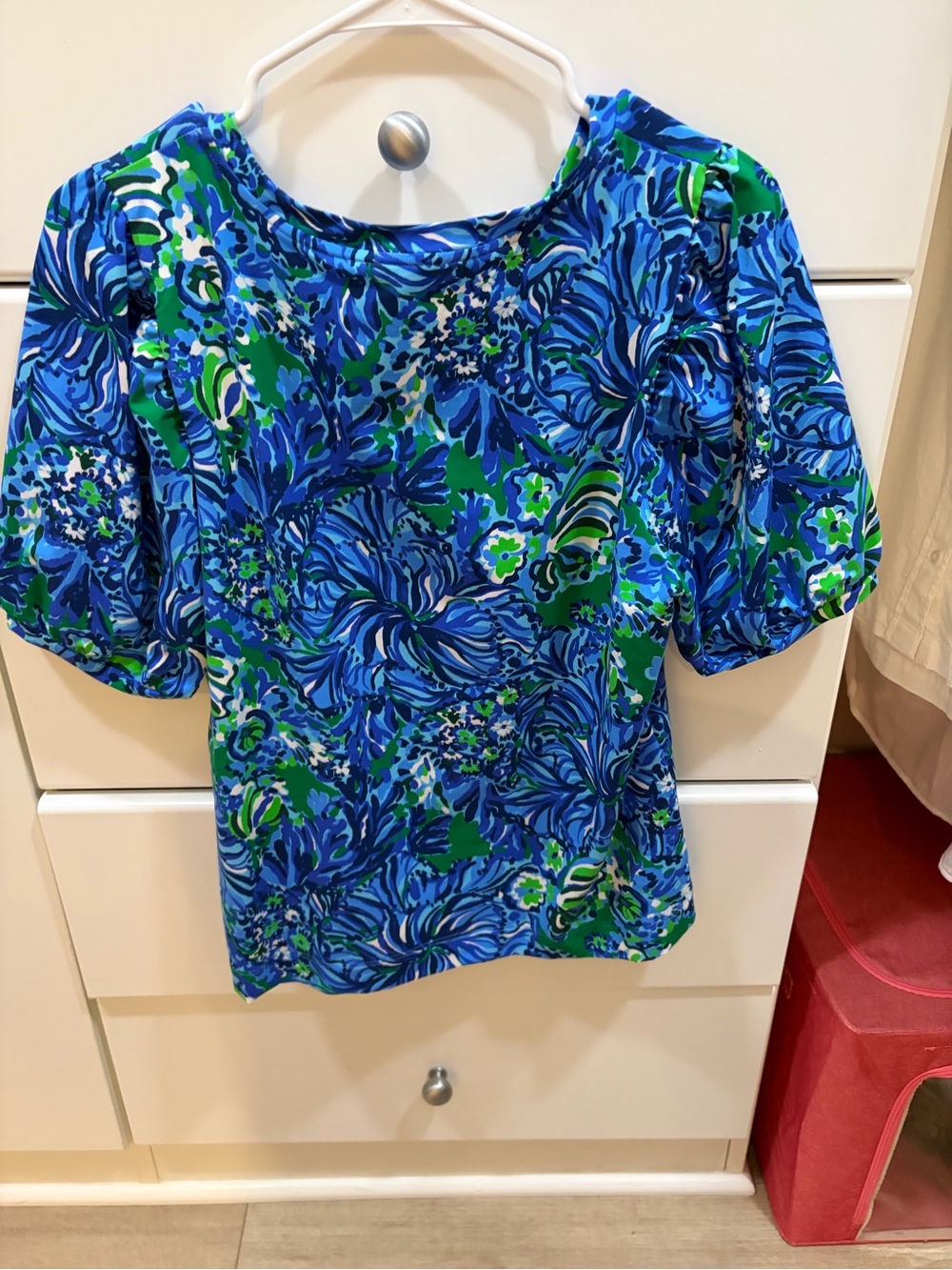 Lilly Pulitzer Rhett Top - Picture 3 of 5